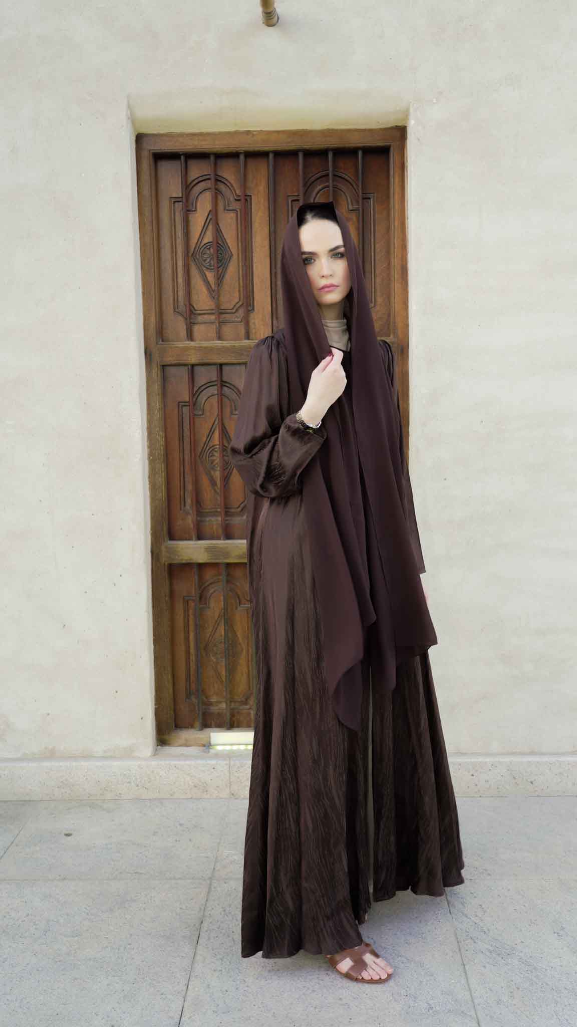 Woodie Brown Abaya