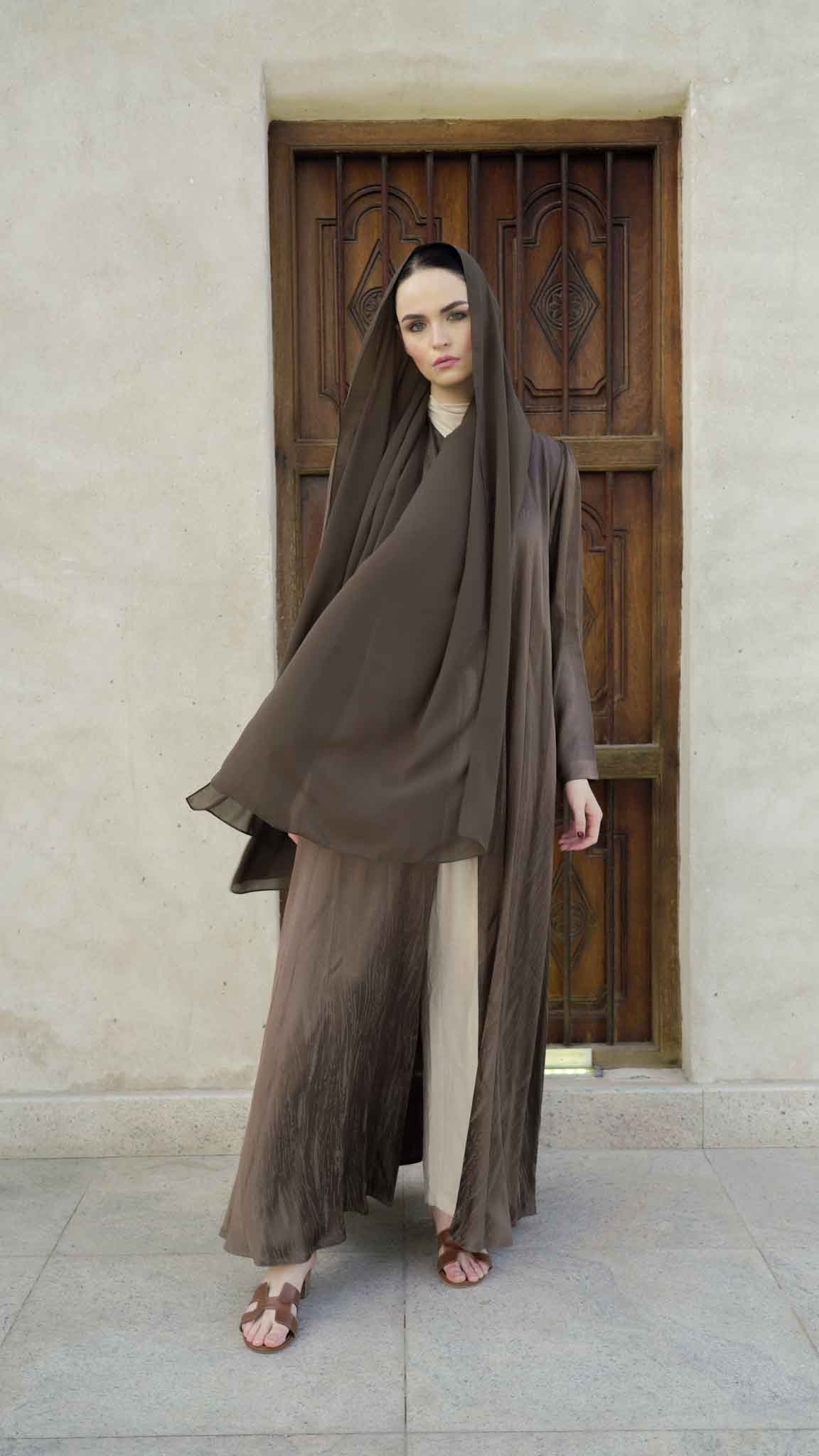 Wallnut Abaya